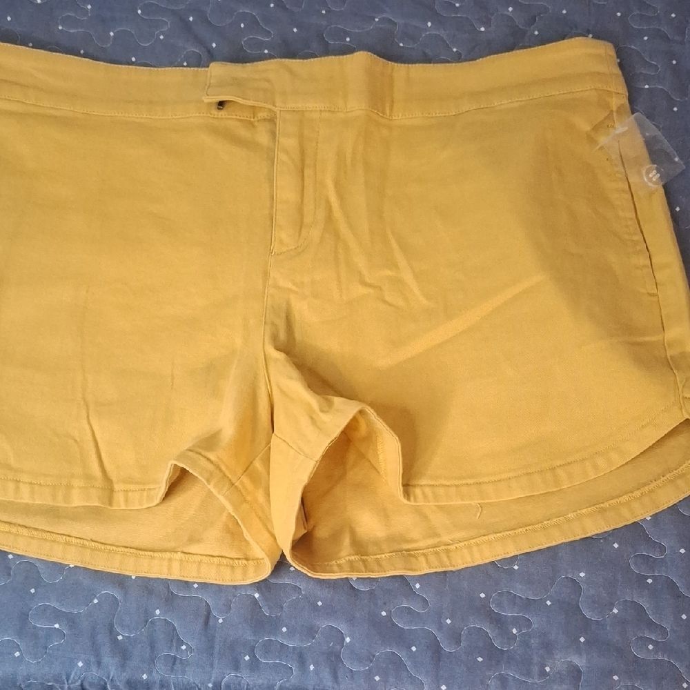 Modcloth Mustard Women's Shorts size XL